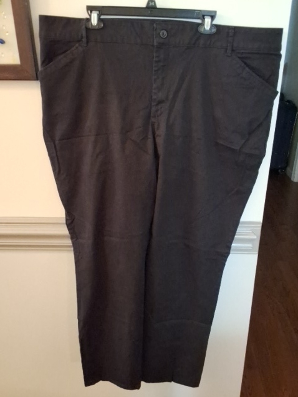 Lee Women's Straight Leg Pants in Dark Black